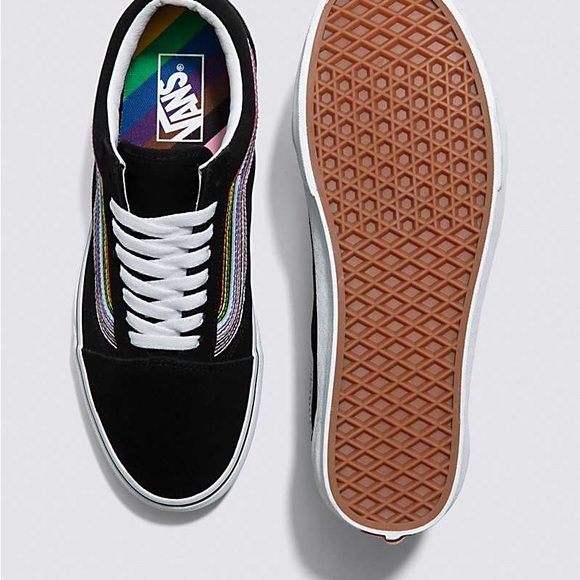 NWT Vans Old Skool Sneakers, Black Rainbow Size 6 New in Box - Picture 4 of 9